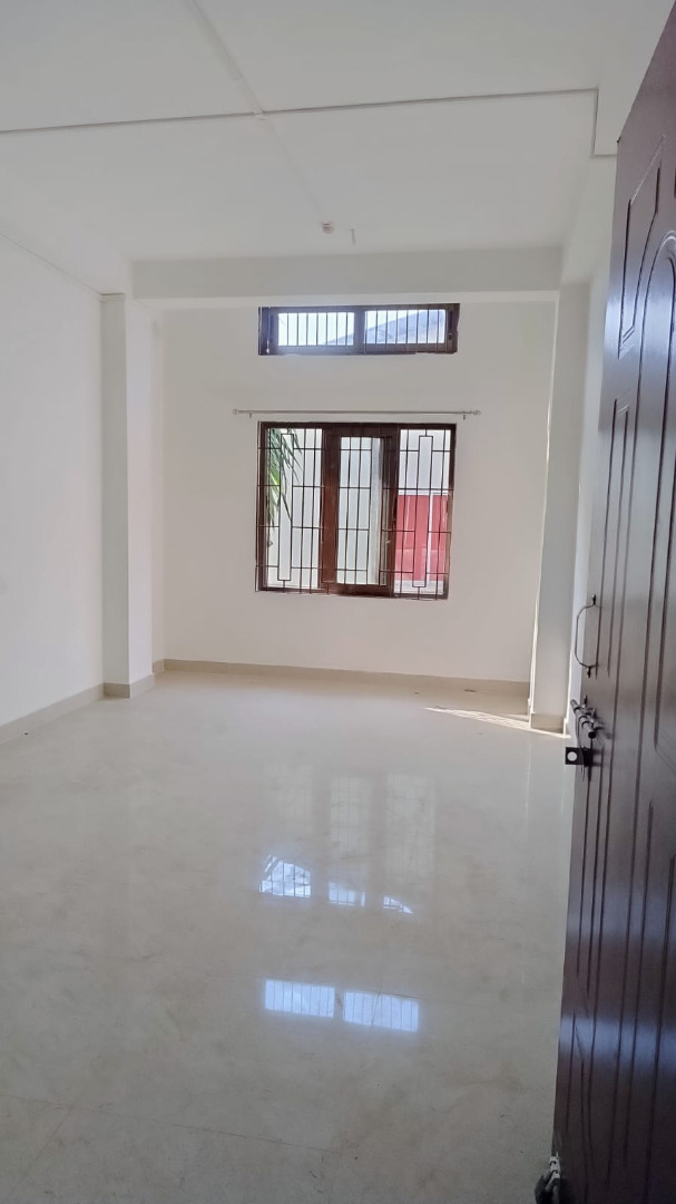 Unfurnished 2bhk in Bhaskar Path, Borbari, Guwahati, Assam, India for Rent